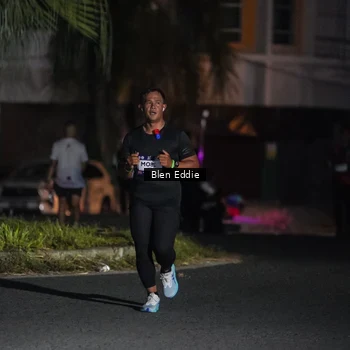 Runner Photo 7806675