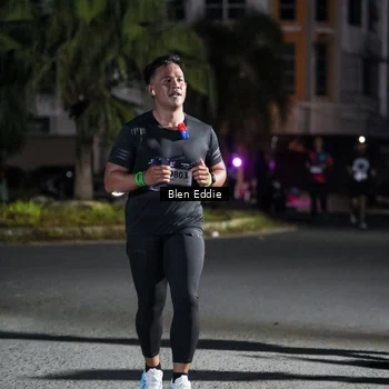 Runner Photo 7806772