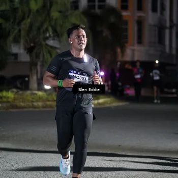 Runner Photo 7806841