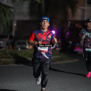 Runner Photo 7806901