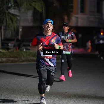 Runner Photo 7806941