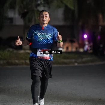 Runner Photo 7806972