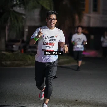 Runner Photo 7806996