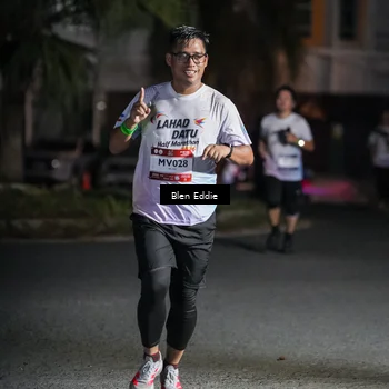 Runner Photo 7807019