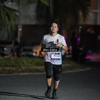 Runner Photo 7807021