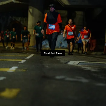 Runner Photo 7807023