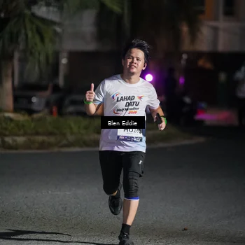 Runner Photo 7807025