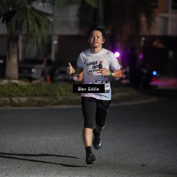 Runner Photo 7807040