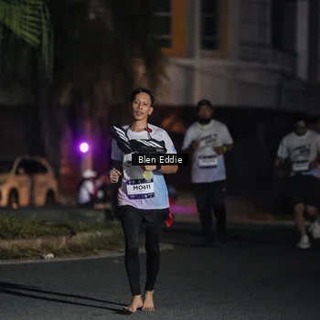 Runner Photo 7807052