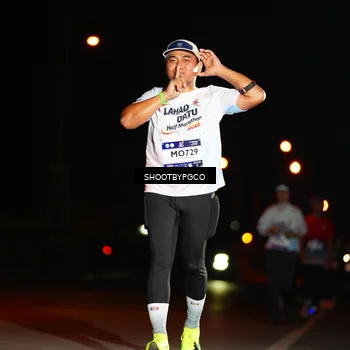 Runner Photo 7807077