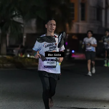 Runner Photo 7807078