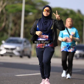 Runner Photo 7807084