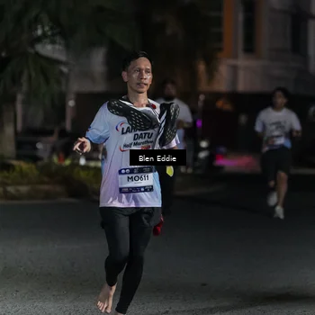 Runner Photo 7807093