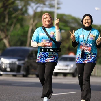Runner Photo 7807097
