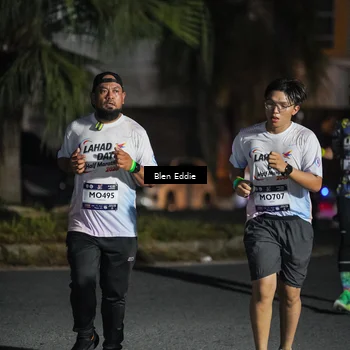 Runner Photo 7807113