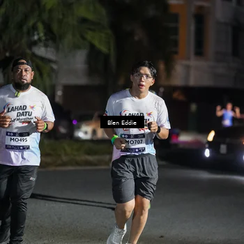Runner Photo 7807120