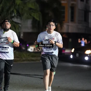 Runner Photo 7807135