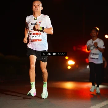 Runner Photo 7807136