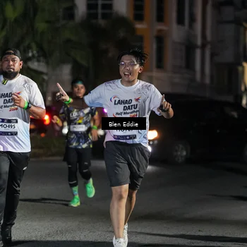 Runner Photo 7807154