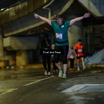 Runner Photo 7807266