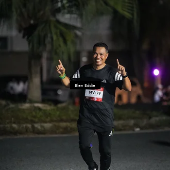 Runner Photo 7807281