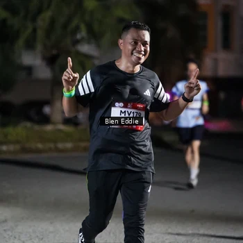 Runner Photo 7807293
