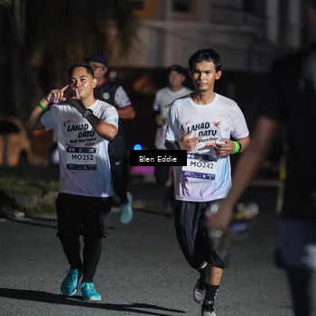 Runner Photo 7807383