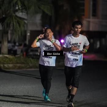 Runner Photo 7807431