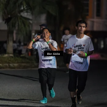 Runner Photo 7807467