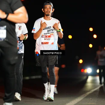 Runner Photo 7807503