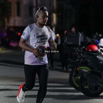 Runner Photo 7807666