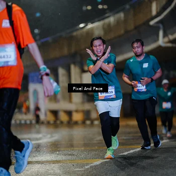 Runner Photo 7807701