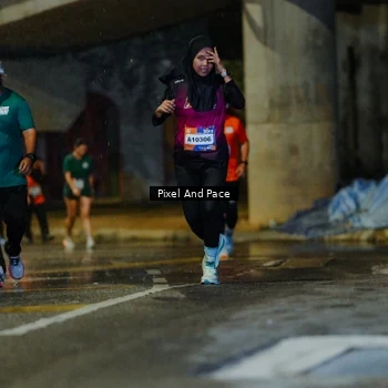 Runner Photo 7807758