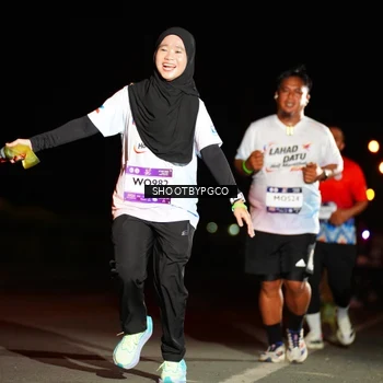 Runner Photo 7807770