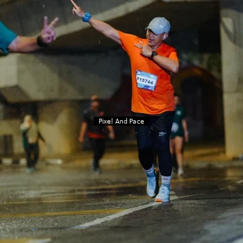 Runner Photo 7807849
