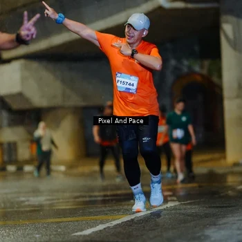 Runner Photo 7807859