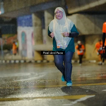 Runner Photo 7807938