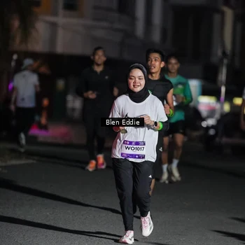 Runner Photo 7808068