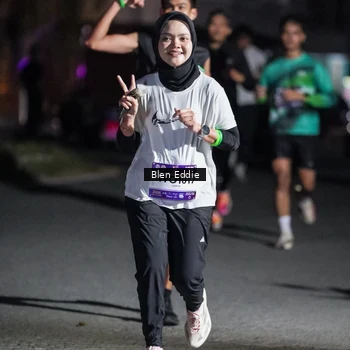 Runner Photo 7808083