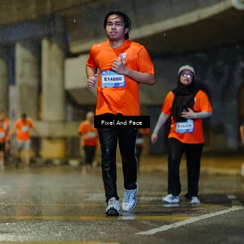 Runner Photo 7808192