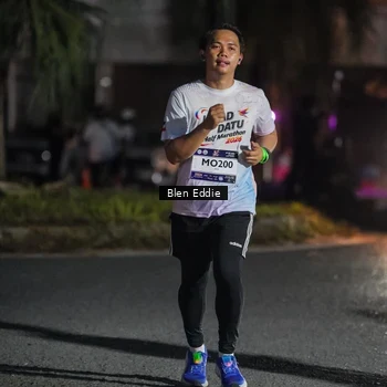 Runner Photo 7808667