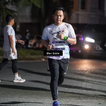 Runner Photo 7808685