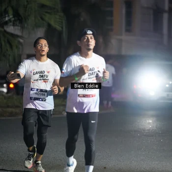Runner Photo 7809023