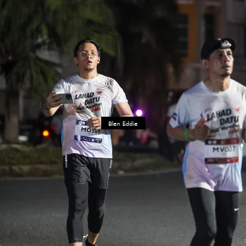 Runner Photo 7809048