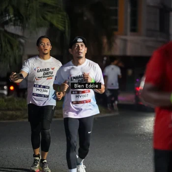 Runner Photo 7809056