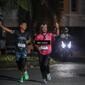 Runner Photo 7809059