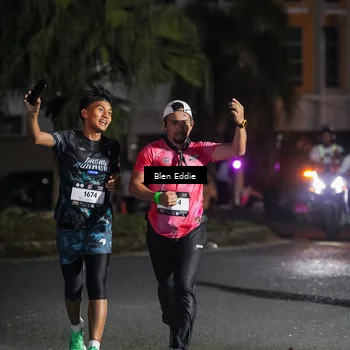 Runner Photo 7809077