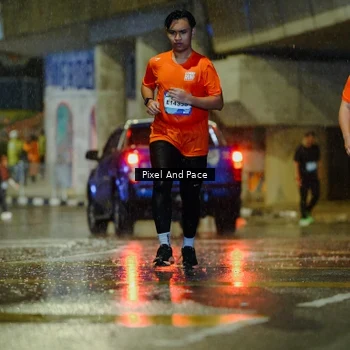 Runner Photo 7809095