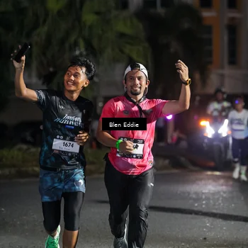 Runner Photo 7809097