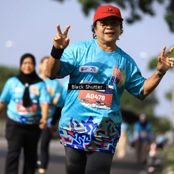 Runner Photo 7809111